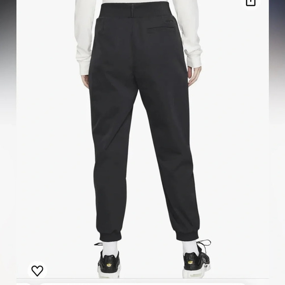 Nike Sportswear Dri-FIT Tech Pack
Women's Black High-Waisted Pants Size 3x - Picture 3 of 10
